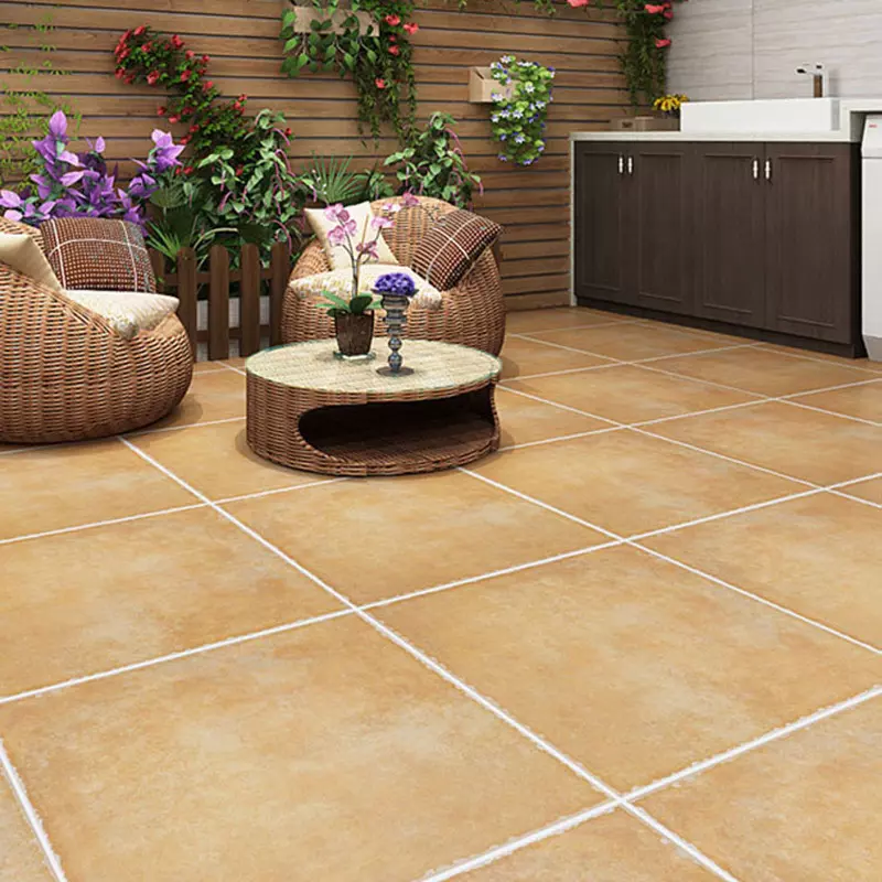 Outdoor anti-slip and anti-freeze floor tiles